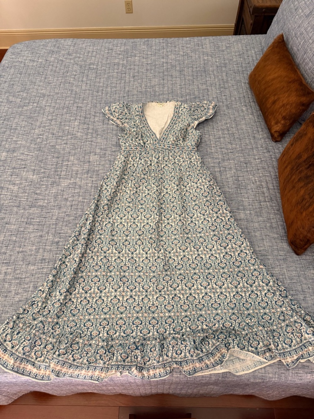 Max Studio Blue and White Mixed Fabric Top with Floral Trim